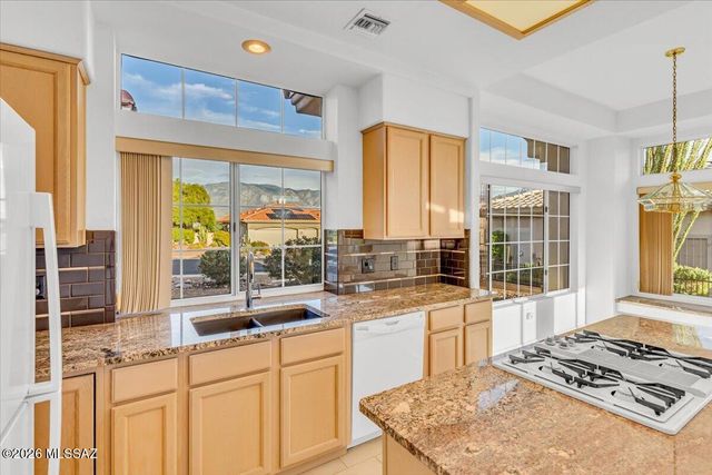 14441 N Lost Arrow, Oro Valley, AZ 85755