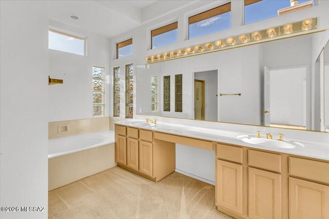 14441 N Lost Arrow, Oro Valley, AZ 85755