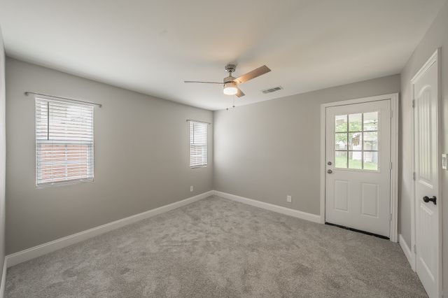 1015 Epenard Street, Dallas, TX 75211