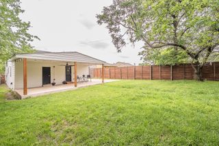1015 Epenard Street, Dallas, TX 75211