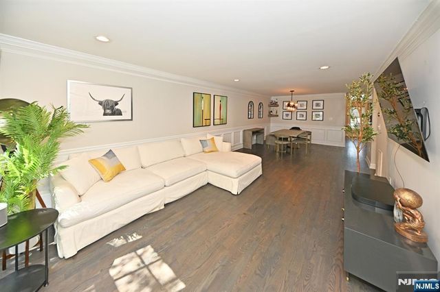 32 Rosewood Court 32, Haledon, NJ 07508