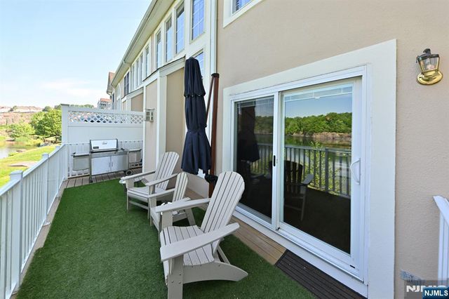 32 Rosewood Court 32, Haledon, NJ 07508