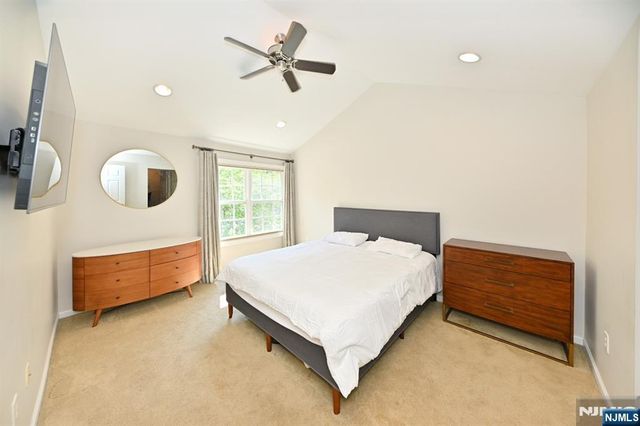 32 Rosewood Court 32, Haledon, NJ 07508