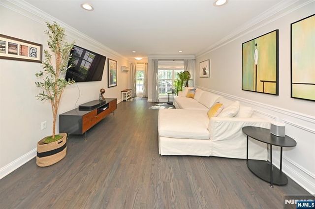 32 Rosewood Court 32, Haledon, NJ 07508