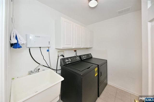 32 Rosewood Court 32, Haledon, NJ 07508
