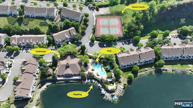32 Rosewood Court 32, Haledon, NJ 07508