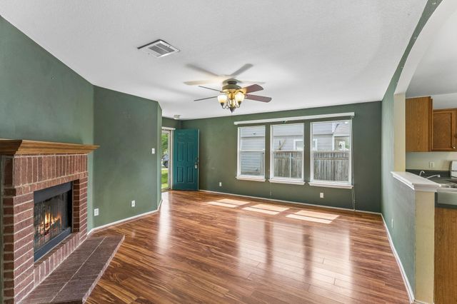 747 Blair Ave, Bastrop, TX 78602
