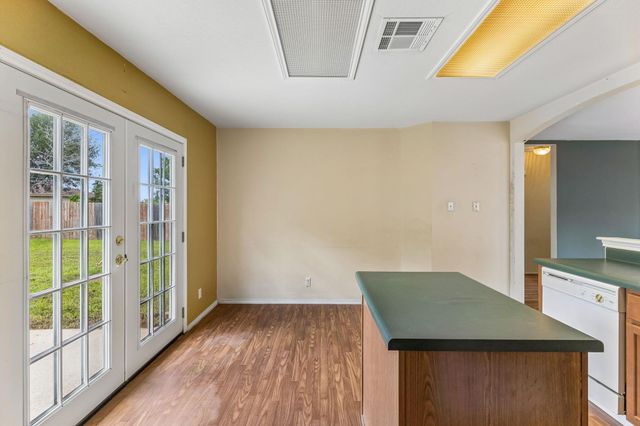 747 Blair Ave, Bastrop, TX 78602