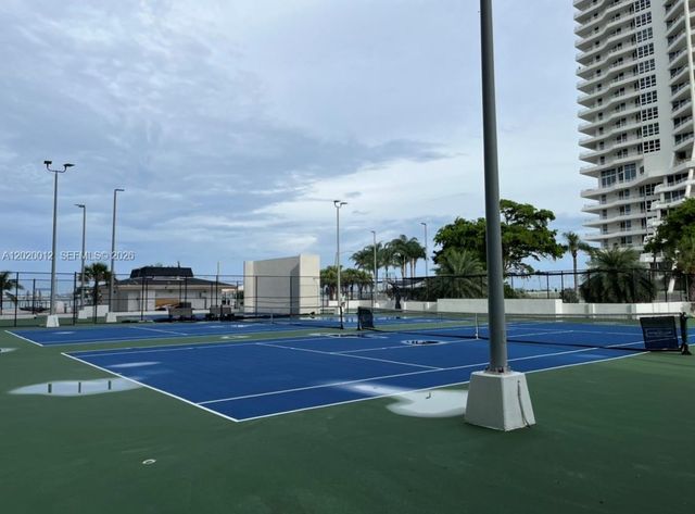 600 NE 36th St 1111, Miami, FL 33137