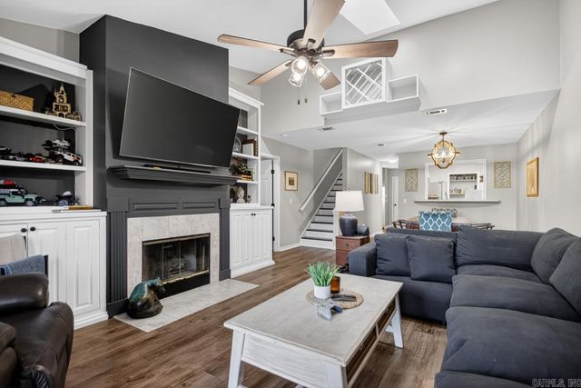 34 Fairway Woods Circle, Maumelle, AR 72113