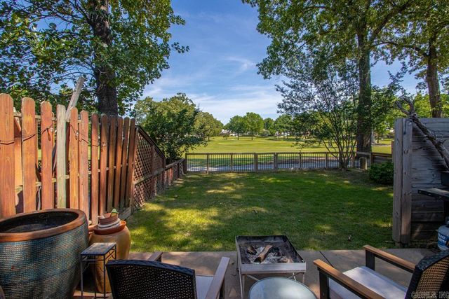 34 Fairway Woods Circle, Maumelle, AR 72113