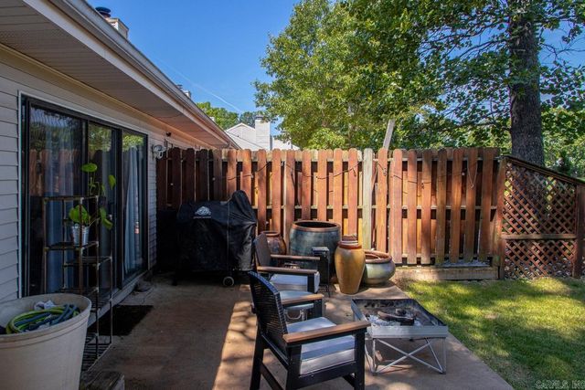 34 Fairway Woods Circle, Maumelle, AR 72113