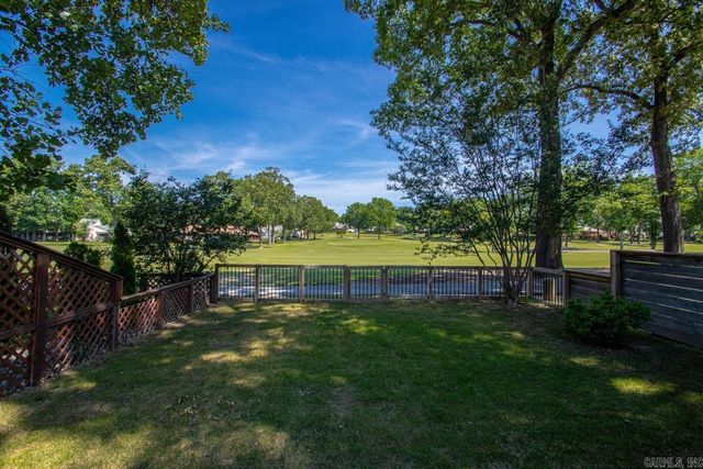 34 Fairway Woods Circle, Maumelle, AR 72113