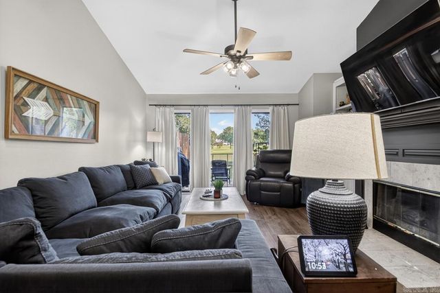34 Fairway Woods Circle, Maumelle, AR 72113