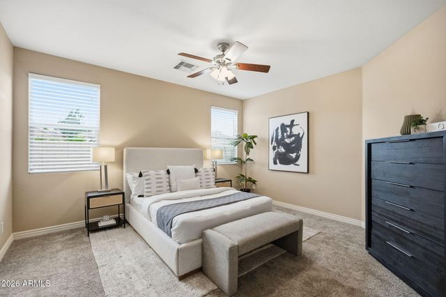 2124 E KINGS Avenue, Phoenix, AZ 85022