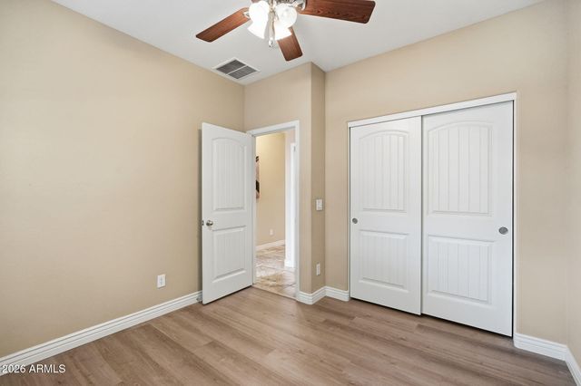 2124 E KINGS Avenue, Phoenix, AZ 85022