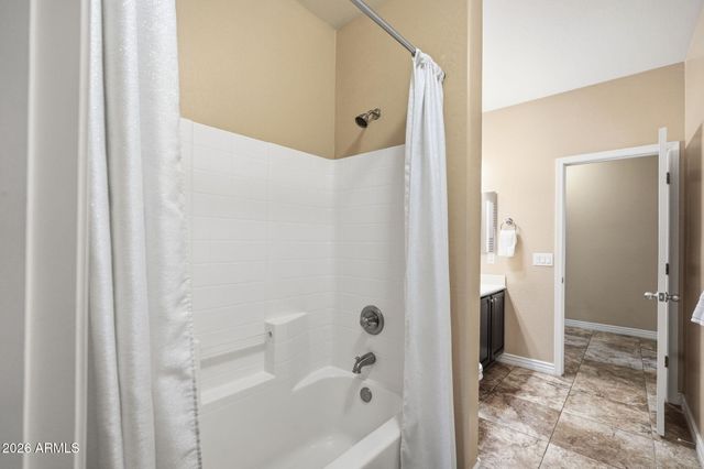 2124 E KINGS Avenue, Phoenix, AZ 85022