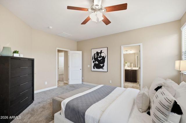 2124 E KINGS Avenue, Phoenix, AZ 85022