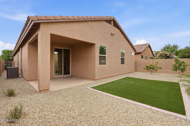 2124 E KINGS Avenue, Phoenix, AZ 85022