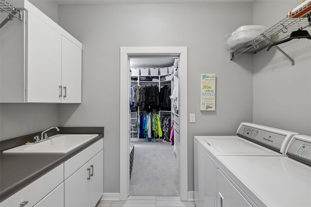 1600 NE Silkwood Court, Grimes, IA 50111