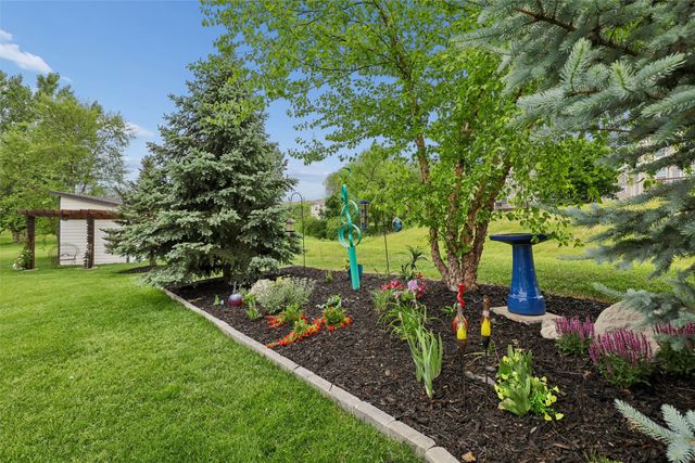 1600 NE Silkwood Court, Grimes, IA 50111