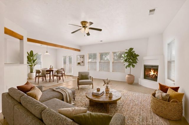 3701 Candelarias Lane NW, Albuquerque, NM 87107