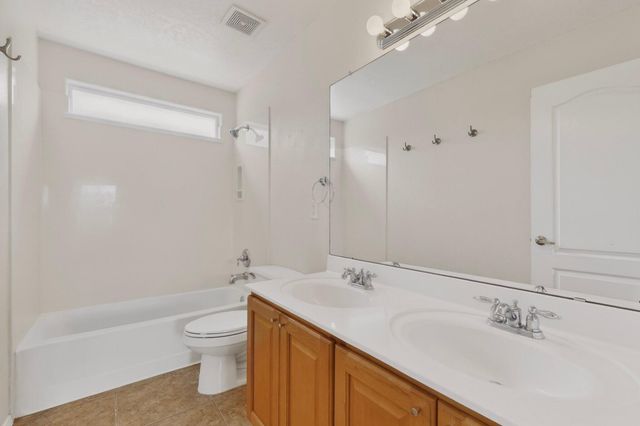 3701 Candelarias Lane NW, Albuquerque, NM 87107