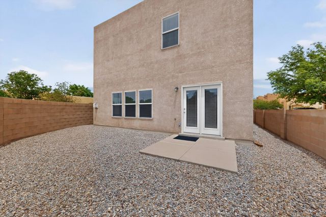 3701 Candelarias Lane NW, Albuquerque, NM 87107