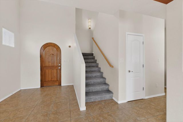 3701 Candelarias Lane NW, Albuquerque, NM 87107