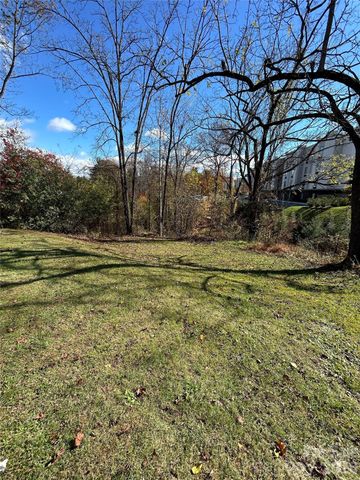 39 Rocky Ridge Road, Asheville, NC 28806