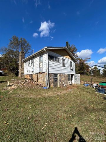 39 Rocky Ridge Road, Asheville, NC 28806