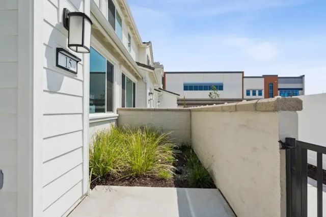 3581 S. Eichler Paseo, Ontario, CA 91761