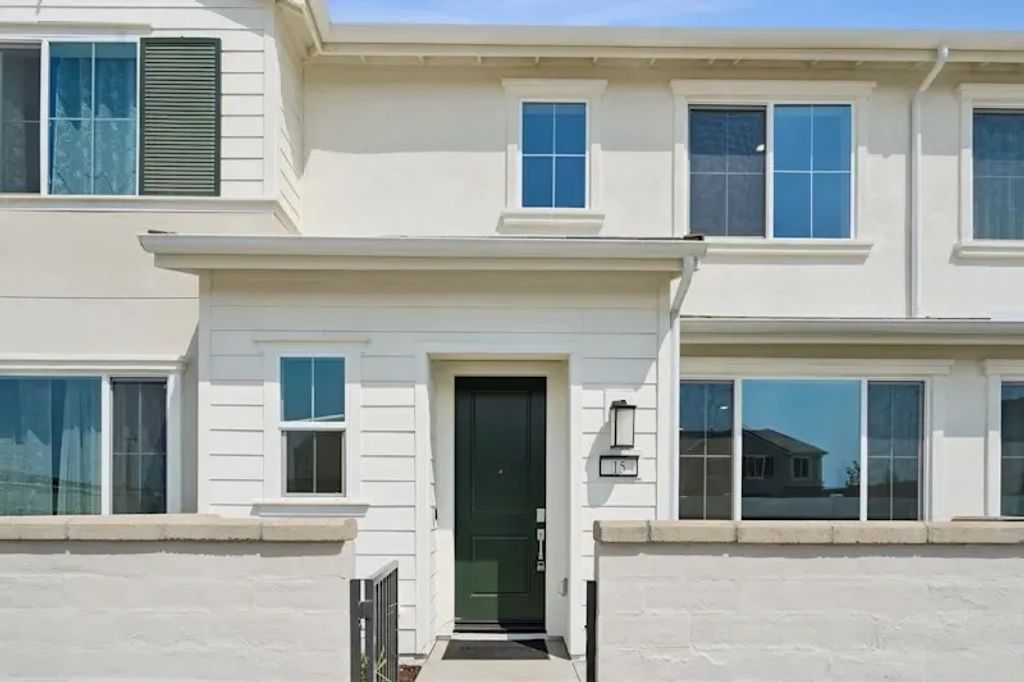 3581 S. Eichler Paseo, Ontario, CA 91761
