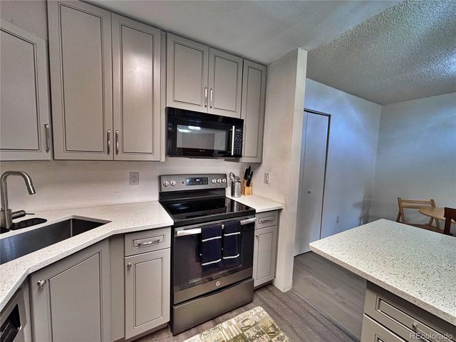 2280 S Oswego Way 105, Aurora, CO 80014