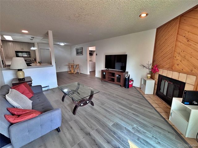2280 S Oswego Way 105, Aurora, CO 80014