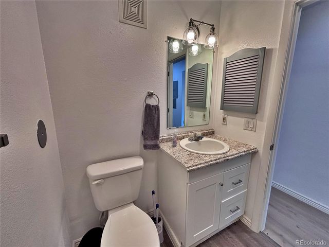 2280 S Oswego Way 105, Aurora, CO 80014