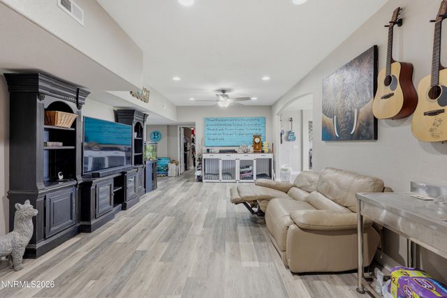 2904 Oxley Drive, Sparks, NV 89436