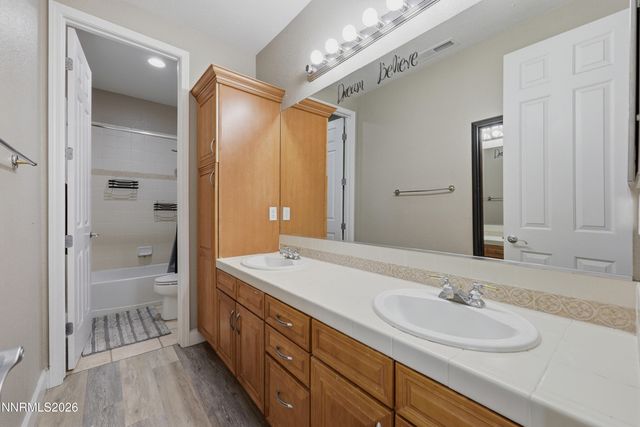 2904 Oxley Drive, Sparks, NV 89436