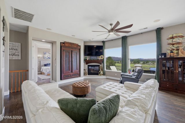 2904 Oxley Drive, Sparks, NV 89436