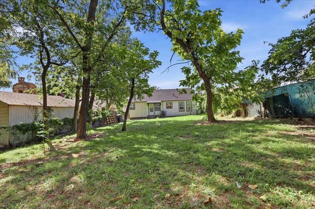 1515 E Waco Avenue, Dallas, TX 75216