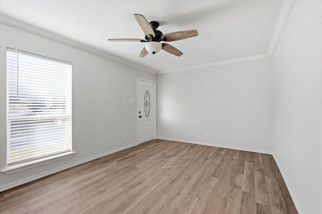 1515 E Waco Avenue, Dallas, TX 75216