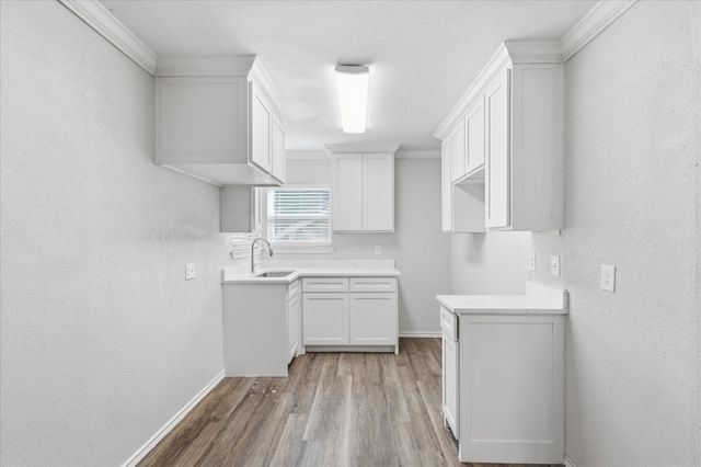 1515 E Waco Avenue, Dallas, TX 75216