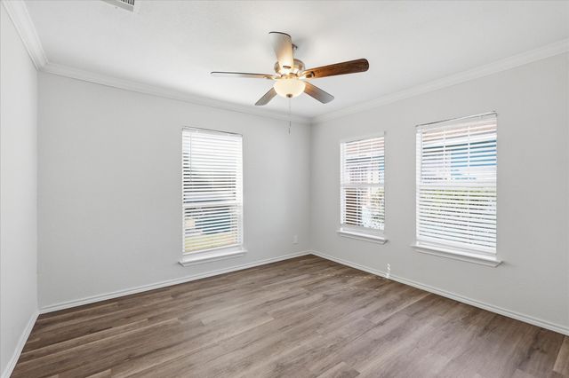1515 E Waco Avenue, Dallas, TX 75216