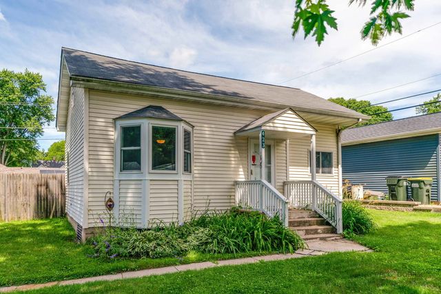 423 Lily Lane, Lakemoor, IL 60051