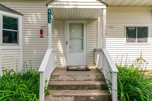 423 Lily Lane, Lakemoor, IL 60051