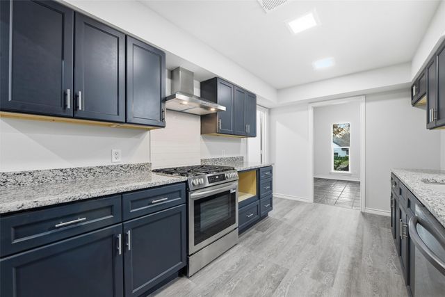 618 Green Hills Court, Duncanville, TX 75137