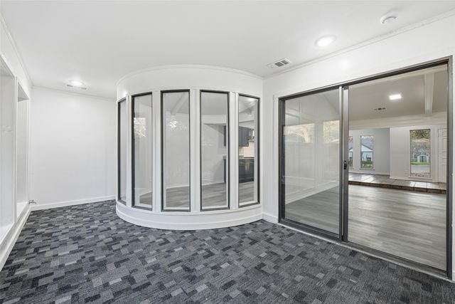 618 Green Hills Court, Duncanville, TX 75137