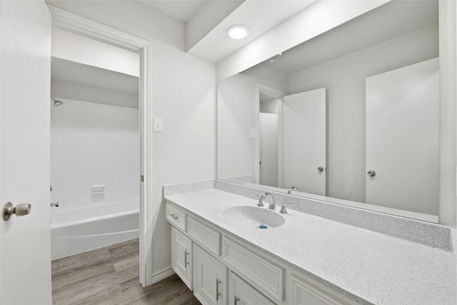 618 Green Hills Court, Duncanville, TX 75137