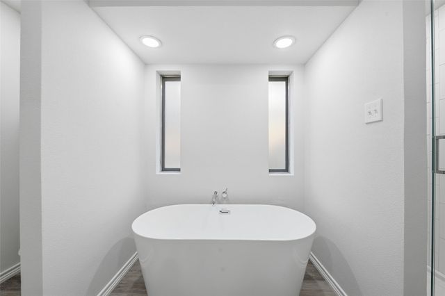 618 Green Hills Court, Duncanville, TX 75137