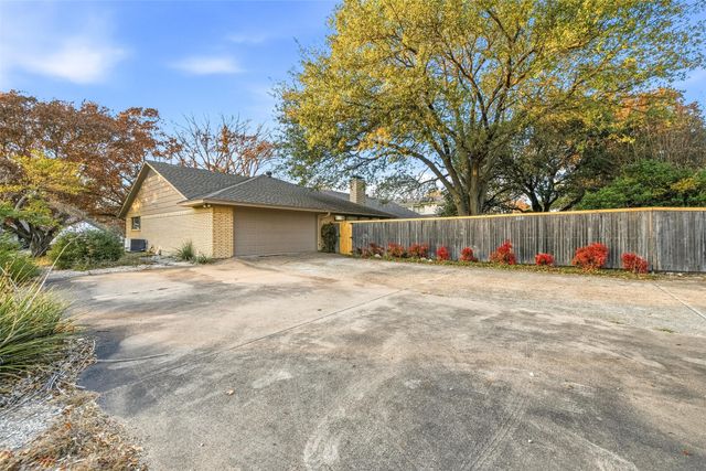 618 Green Hills Court, Duncanville, TX 75137